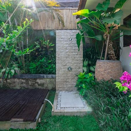 Villa Aveli Seminyak By Best Deals Asia Hospitality Exteriér fotografie